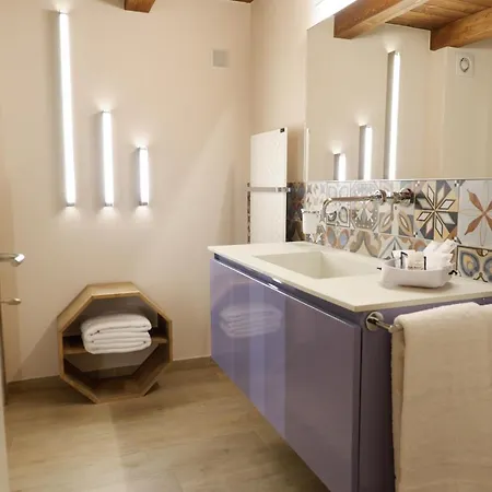 Hotel Maison Bertin 3*